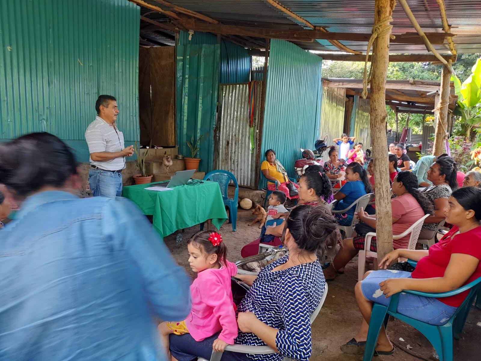 Taller en la comunidad El Jícaro 