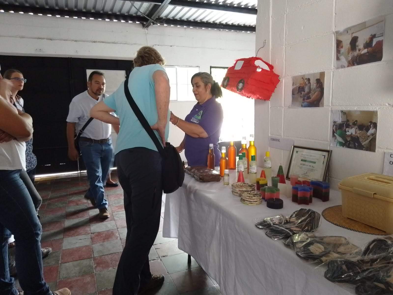 Visita del la Representante de la FIA en El Salvador, 