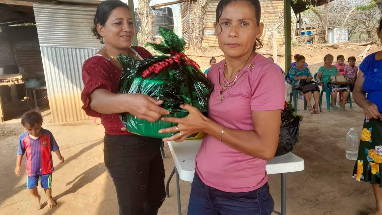 Acomudt acompañó al grupo de mujeres de San Felipe Pajuilar en la celebración del Día de la madre 