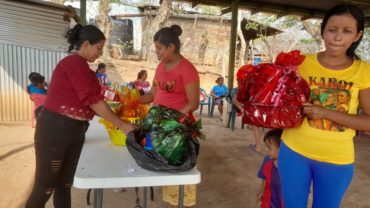 Acomudt acompañó al grupo de mujeres de San Felipe Pajuilar en la celebración del Día de la madre 